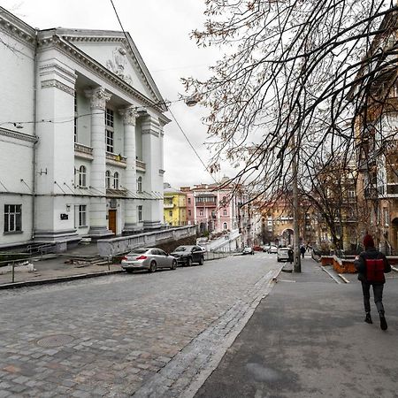 Luteranskaya Apartments Kyiv Exterior photo